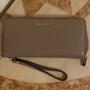 Michale Kors Grey Leather Clutch